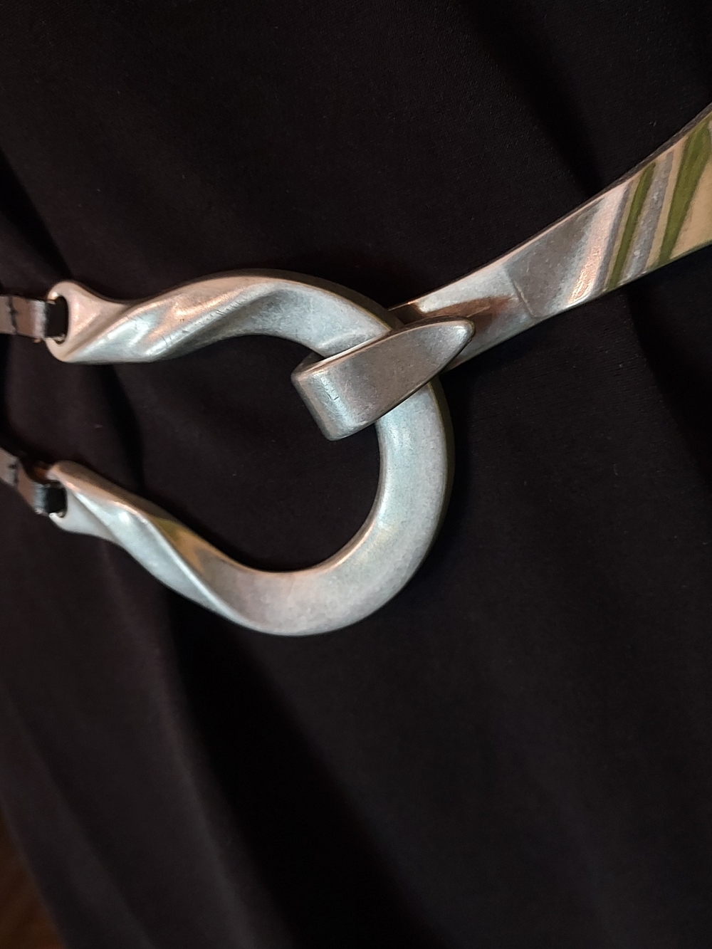 Chico's Black Leather Adjustable Belt with Silver-Tone Hook Closure. M - Picture 3 of 11